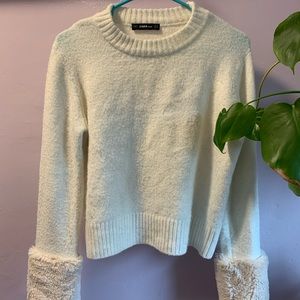 Trendy white Zara sweater